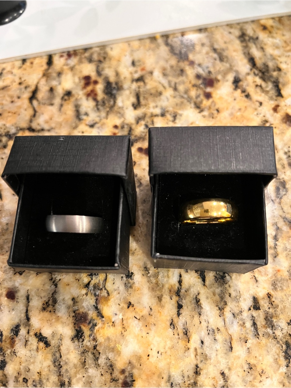 Set of Two Wedding Bands - Silver Tone & Gold Tone 7mm Sz 8 Unisex